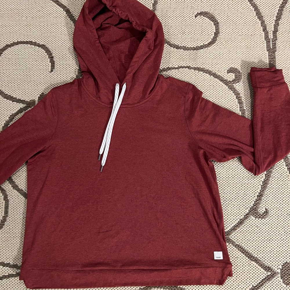 Vuori Halo Essential Hoodie in currant heather, made from DreamKnit™ Size Medium - Picture 6 of 7
